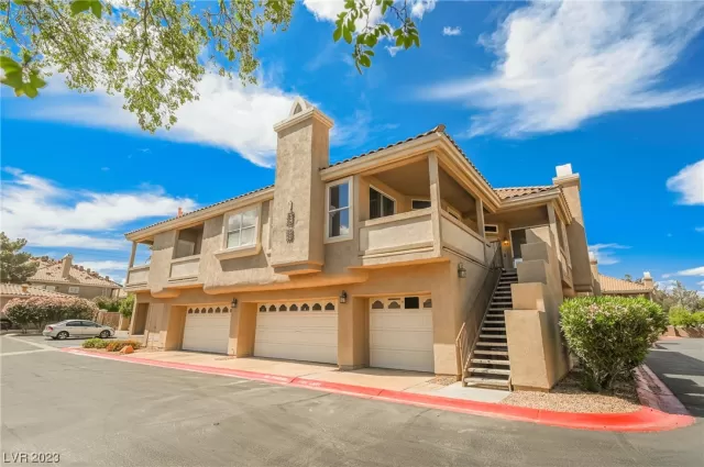 MLS: 2494136 Condo For Sale