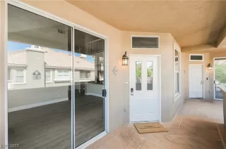 Photo #6: 2494136 Listing 