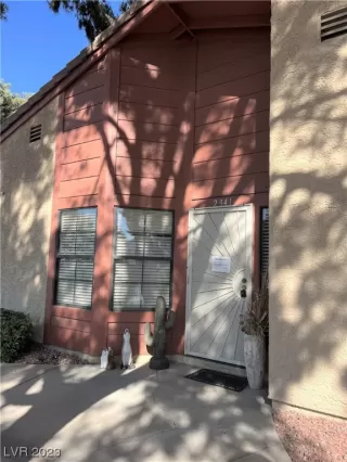 Photo #4: 2494170 Listing 