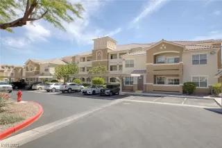 Photo #1: 2494176 Listing 