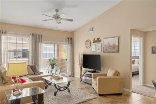 Photo #5: 2494176 Listing 