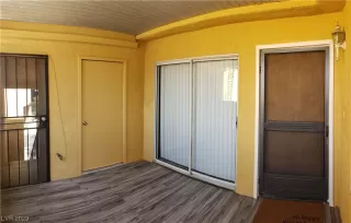 Photo #2: 2494187 Listing 