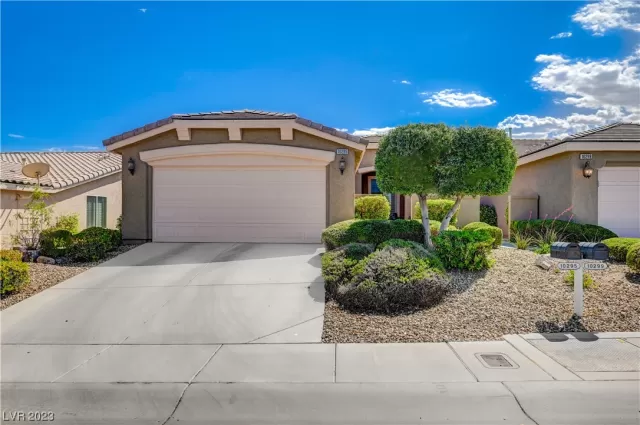 MLS: 2494222 Condo For Sale