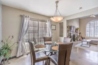 Photo #4: 2494253 Listing 