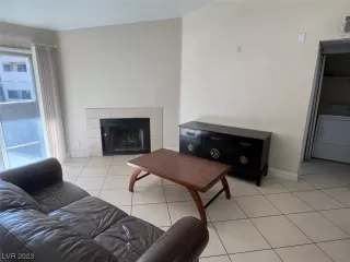 Photo #1: 2494255 Listing 