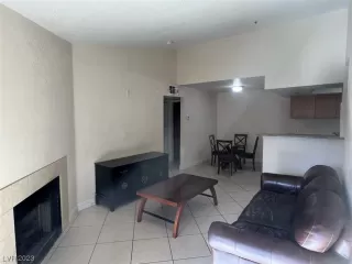 Photo #2: 2494255 Listing 