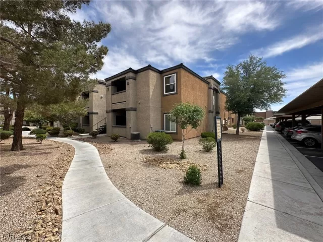 MLS: 2494260 Condo For Sale