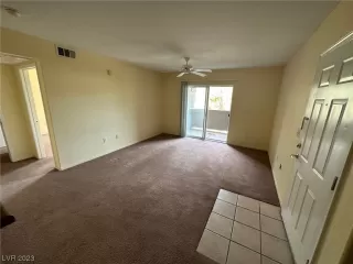 Photo #6: 2494260 Listing 