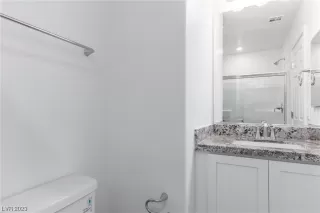 Photo #5: 2494291 Listing 