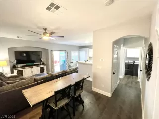 Photo #5: 2494307 Listing 