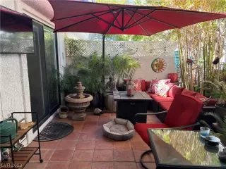 Photo #2: 2494339 Listing