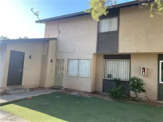 Photo #1: 2494362 Listing