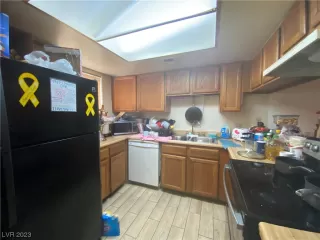 Photo #4: 2494362 Listing