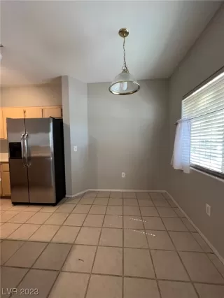 Photo #6: 2494458 Listing 