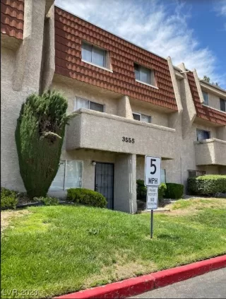 Photo #1: 2494482 Listing 