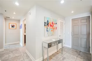 Photo #1: 2494490 Listing