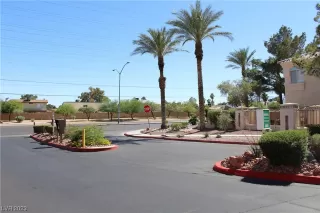 Photo #2: 2494501 Listing 