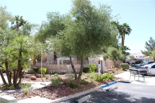 Photo #3: 2494501 Listing 