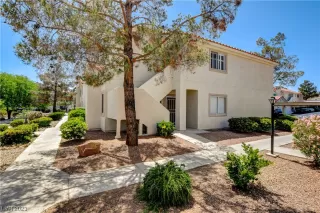 Photo #1: 2494509 Listing 