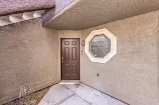 Photo #2: 2494515 Listing 