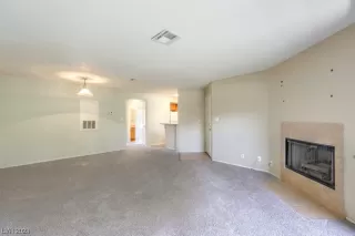 Photo #5: 2494515 Listing 