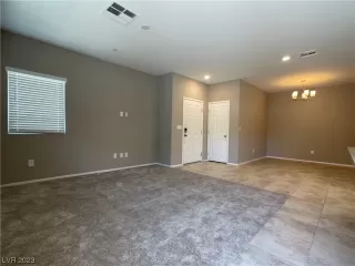 Photo #6: 2494527 Listing 