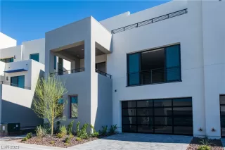 Photo #4: 2494530 Listing 