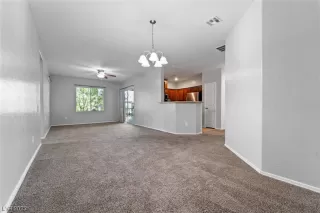 Photo #2: 2494552 Listing