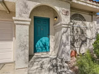 Photo #1: 2494565 Listing 