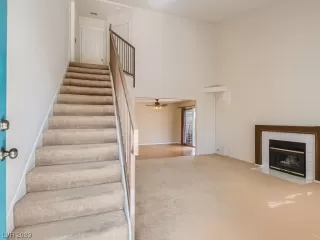 Photo #2: 2494565 Listing 