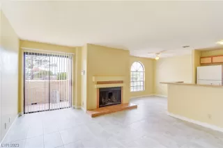 Photo #2: 2494595 Listing 