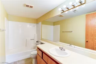 Photo #4: 2494595 Listing 