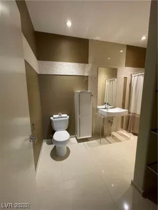 Photo #5: 2494631 Listing 