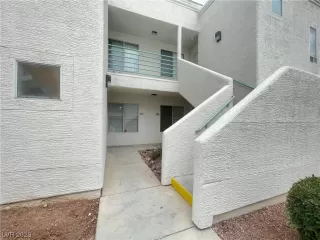 Photo #2: 2494638 Listing 