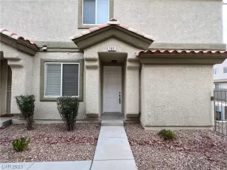 Photo #1: 2494675 Listing