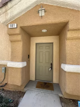 Photo #2: 2494695 Listing 