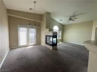 Photo #5: 2494695 Listing 