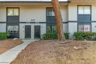 Photo #1: 2494710 Listing 