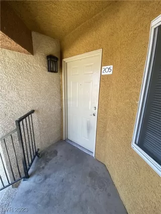 Photo #1: 2494716 Listing 