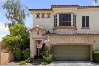 Photo #1: 2494718 Listing