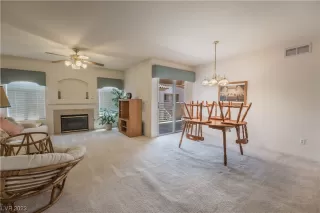 Photo #3: 2494738 Listing