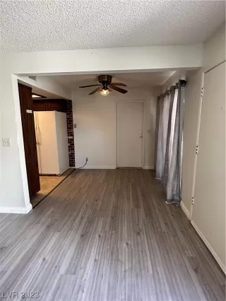 Photo #3: 2494749 Listing 