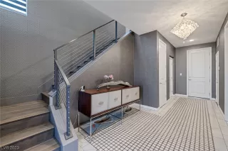 Photo #4: 2494771 Listing 