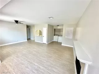 Photo #1: 2494773 Listing 