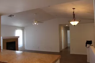 Photo #3: 2494780 Listing 