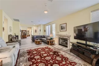 Photo #3: 2494784 Listing 