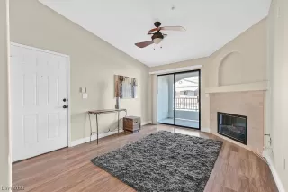 Photo #3: 2494791 Listing 