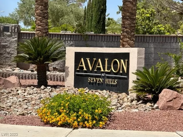 MLS: 2494814 Condo For Sale
