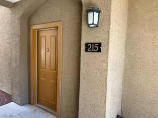 Photo #2: 2494814 Listing 