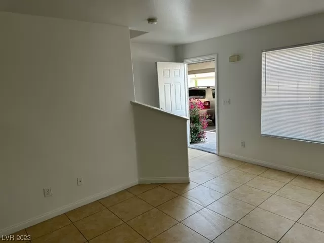 MLS: 2494862 Condo For Sale